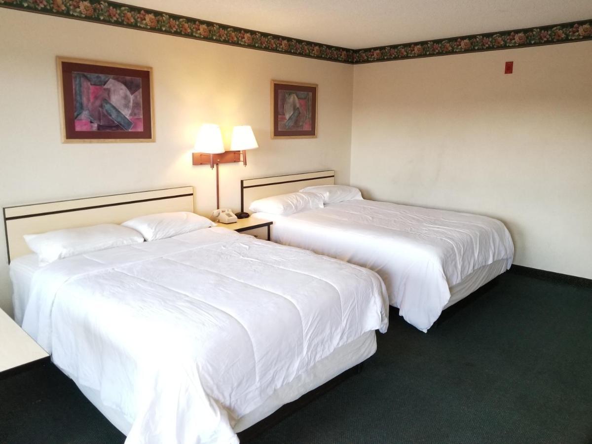 קולורדו ספרינגס Travelstar Inn & Suites מראה חיצוני תמונה